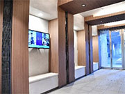 共用部デジタルサイネージ（ハイムスイート新狭山）