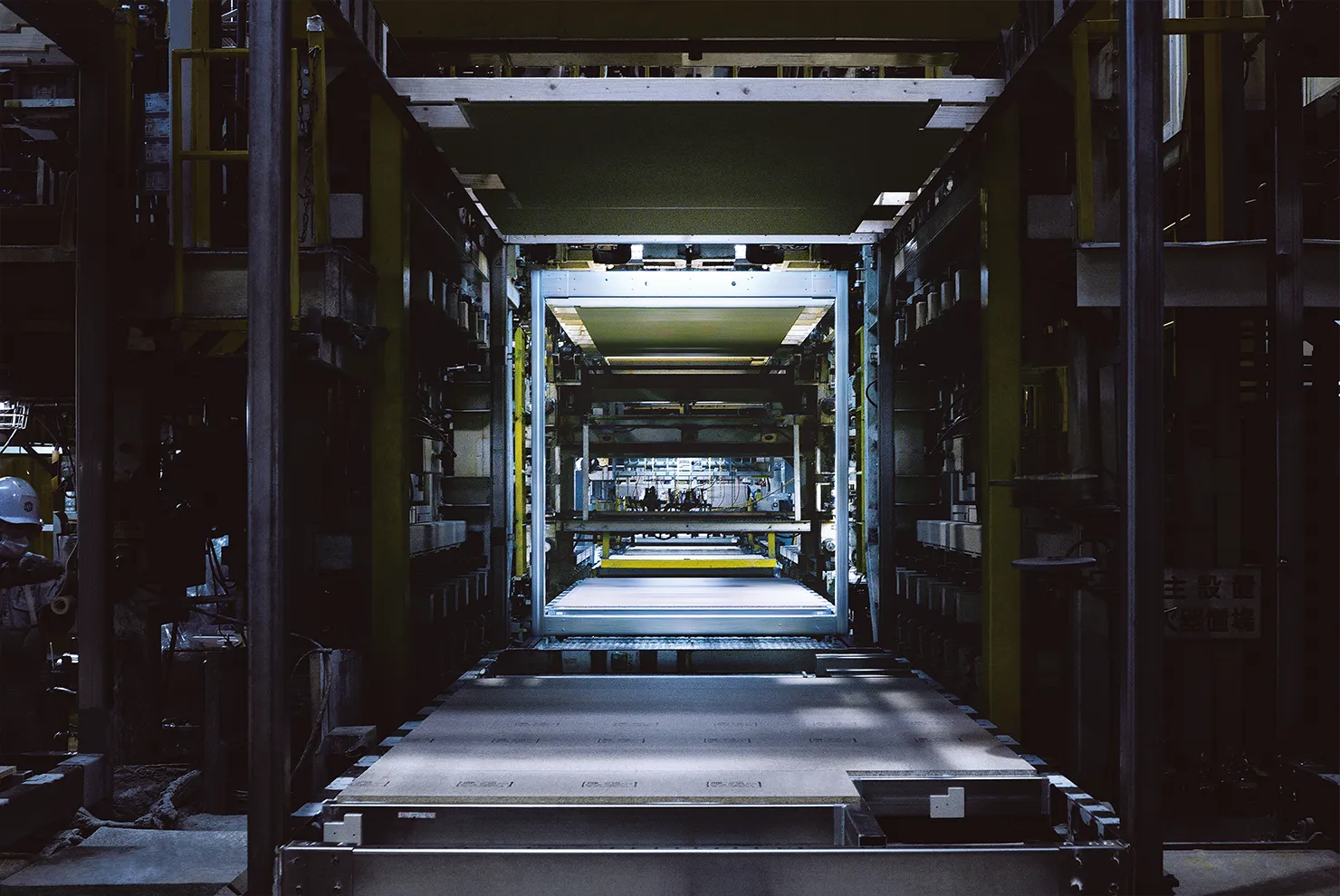 工場での生産の様子