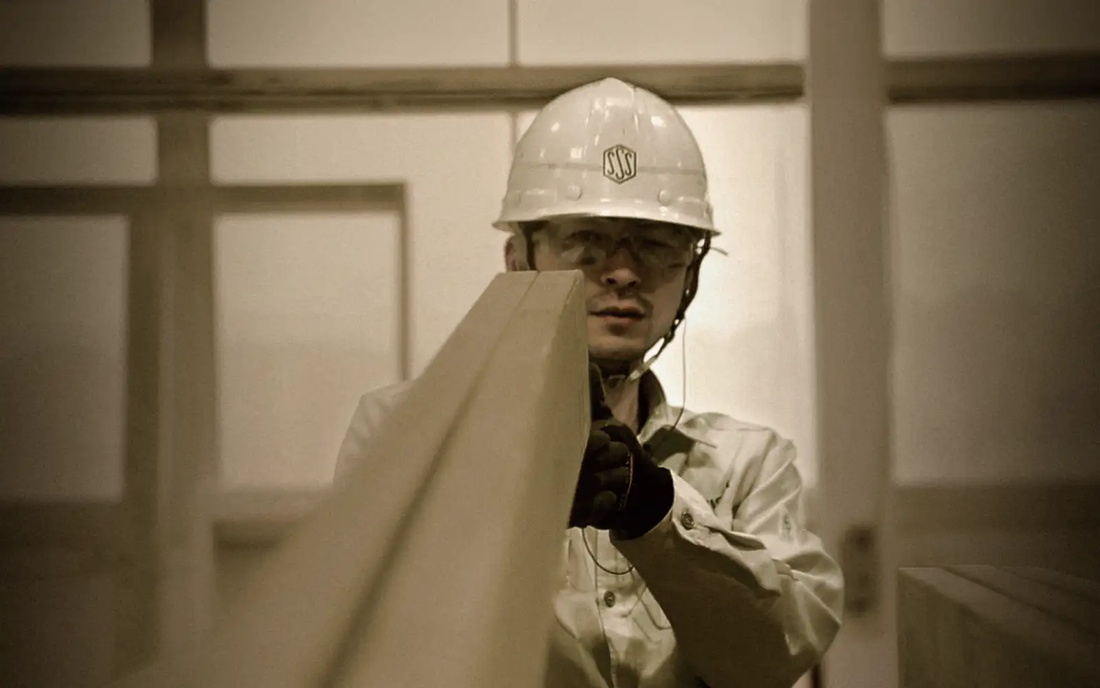 木材を扱う職人