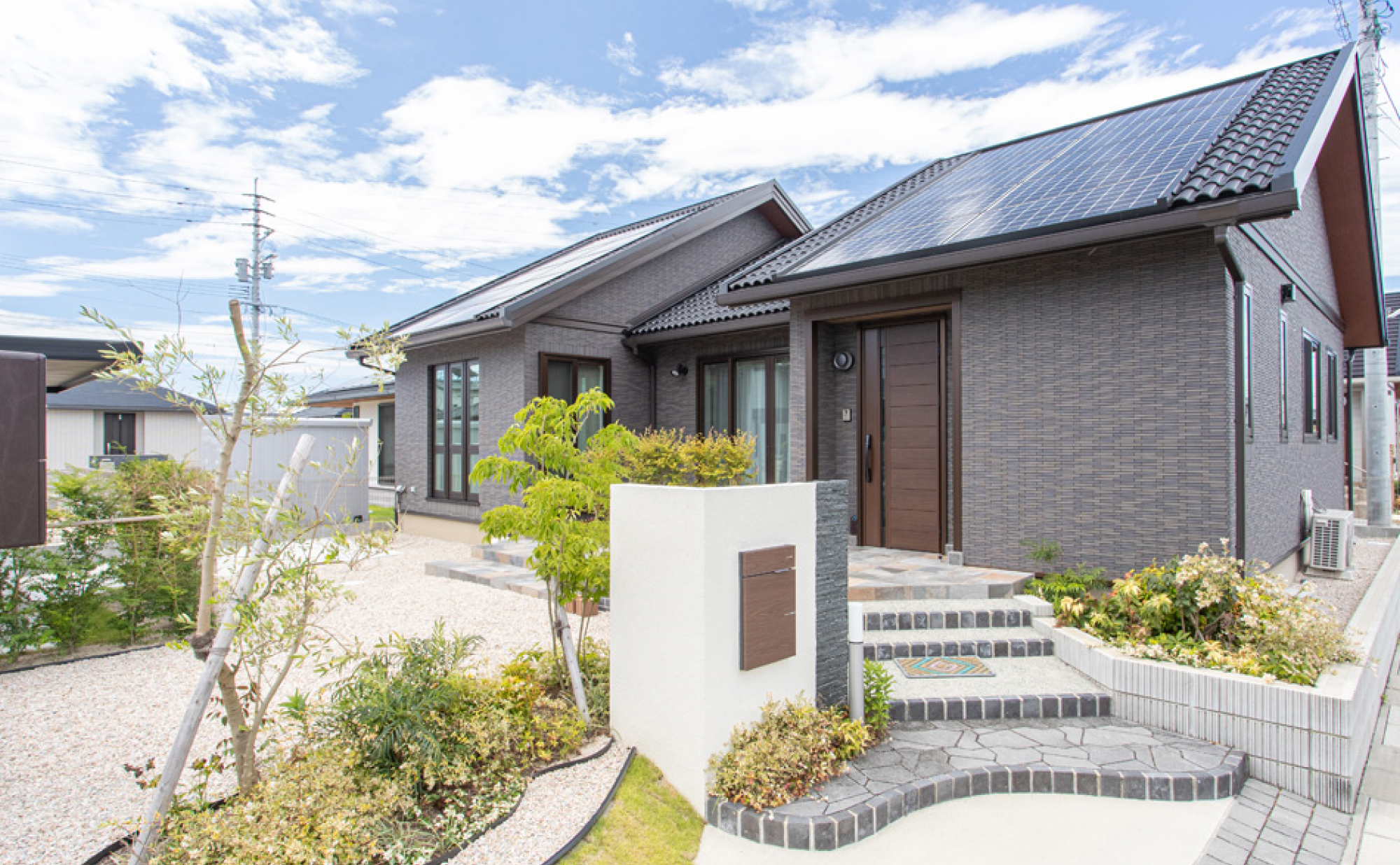 おしゃれで暮らしやすい3LDKの平屋住宅の外観写真
