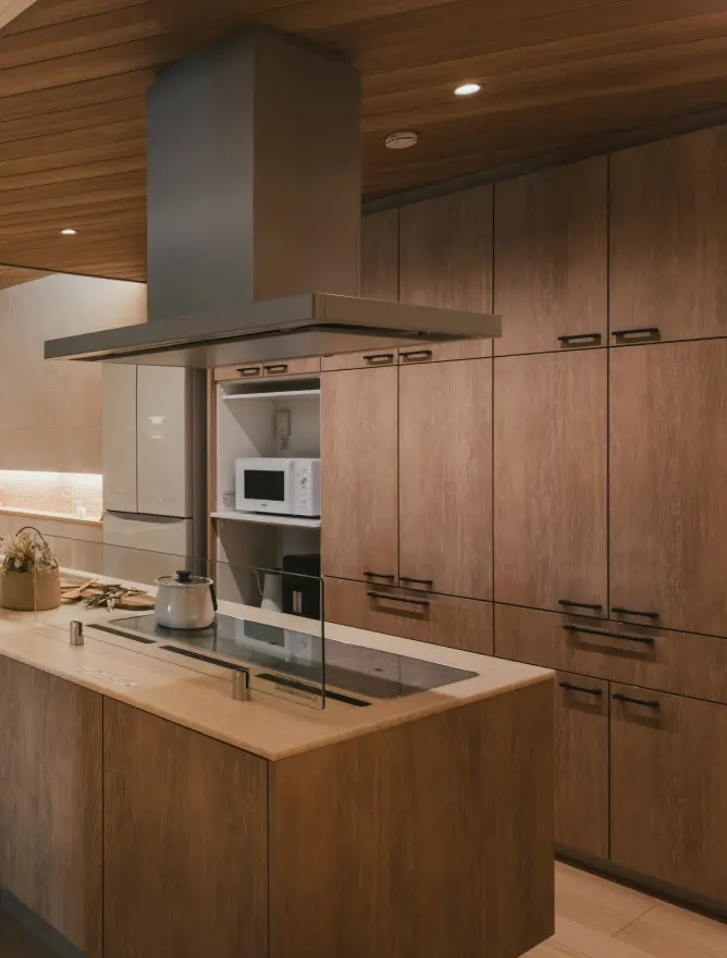 トールタイプのキッチン収納