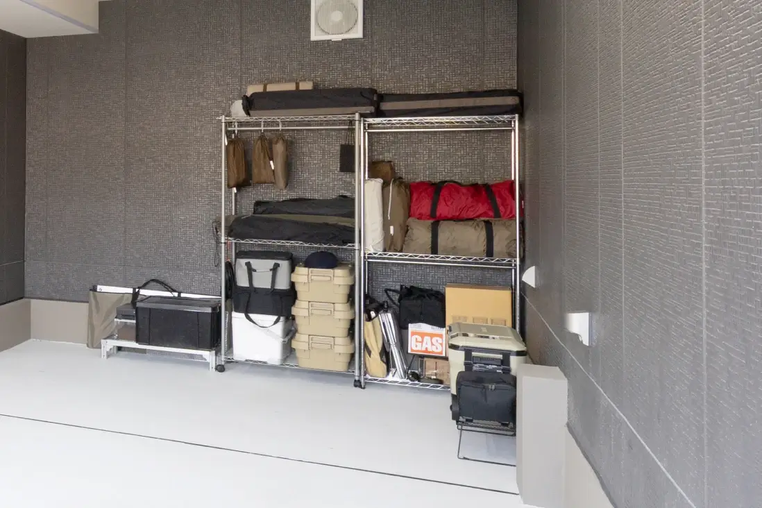 グランキャビンで​キャンプ用品を収納​